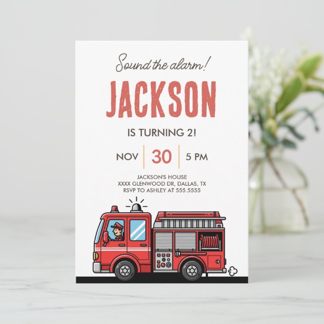 Red Fire Truck Party Décor | Custom Kids Birthday Inbjudningar (Stående Fram)