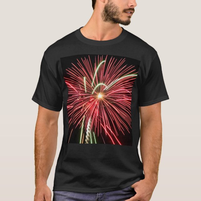Red Fireworks Tee Shirt (Framsida)