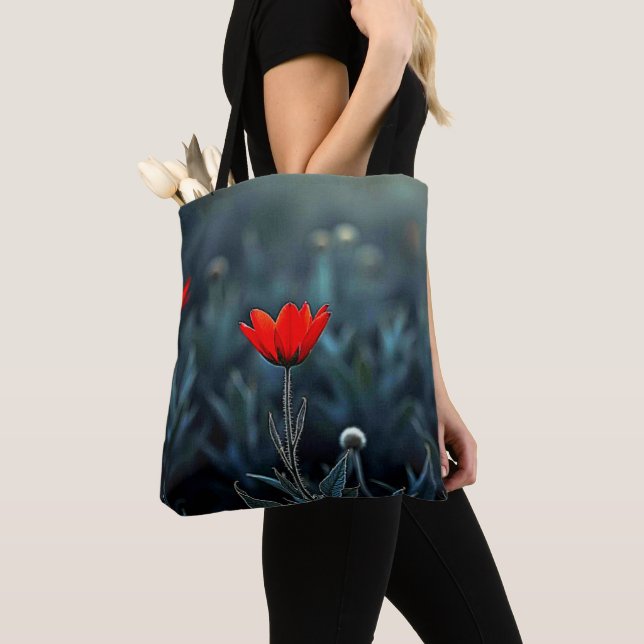 Red Flower Dark Night Solitude Art Tygkasse (Närbild)