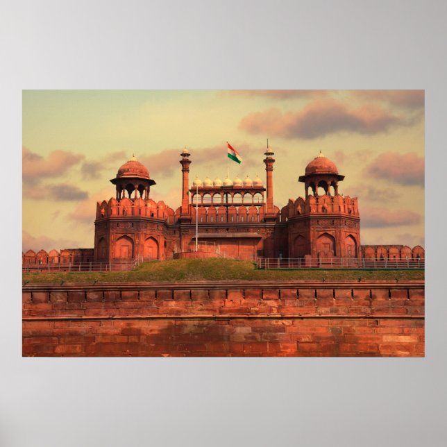 Red Fort i Delhi, Indien, under en vacker solnedgå Poster (Framsidan)