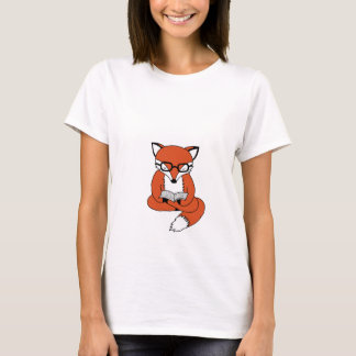 Red fox reading book t shirt