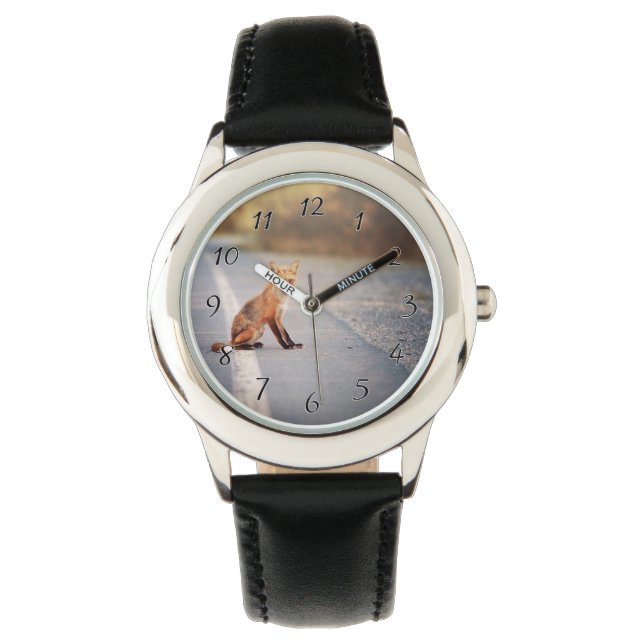 Red Fox Sitta på vägkanten Armbandsur (Framsida)