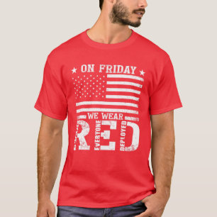 RED Fredag kommer ihåg alla utplacerade USA flagg T Shirt