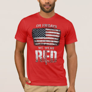 RED Friday: Kom ihåg alla som är utplacerade T Shirt