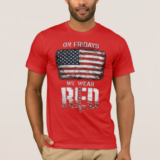 RED Friday: Kom ihåg alla som är utplacerade T Shirt