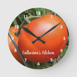 Red Garden Tomates Personlig Rund Klocka