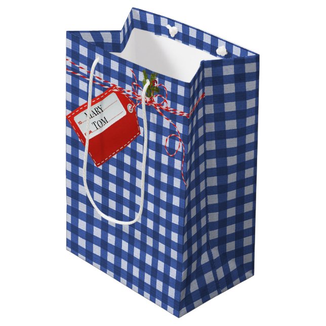 Red Gift Märkre on Gingham Medium Gift Bag (Framsidan Vinklad)