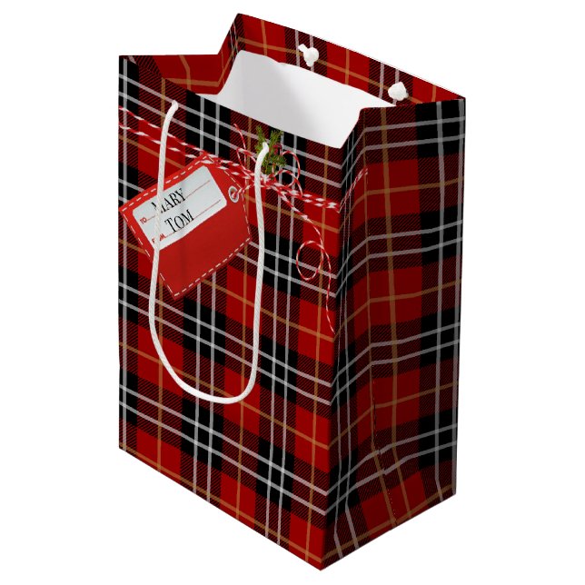 Red Gift Märkre på Tartan Play (Framsidan Vinklad)