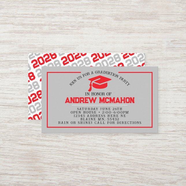 Red & Grått Studenten Mini Studenten Inbjudan (Red and Silver Grey Grad Cap Mini Graduation Invites for Friends, Team Mates or as Inserts!)