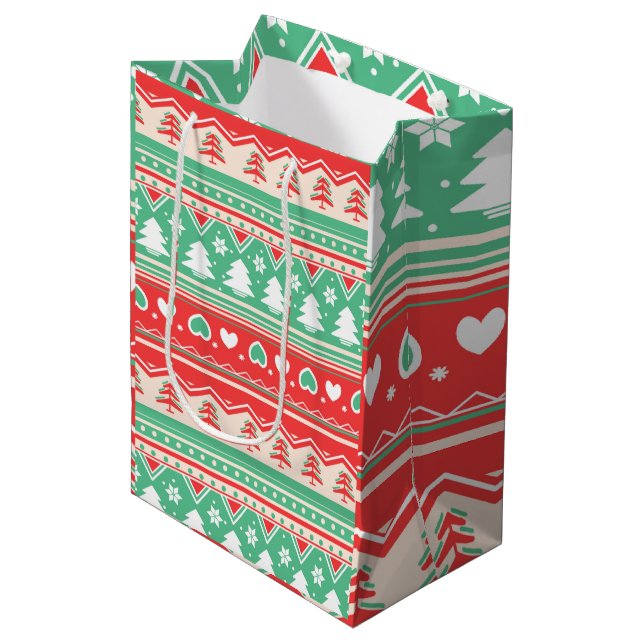 Red & Green Christmas Tree Love  - Festive Holiday (Framsidan Vinklad)