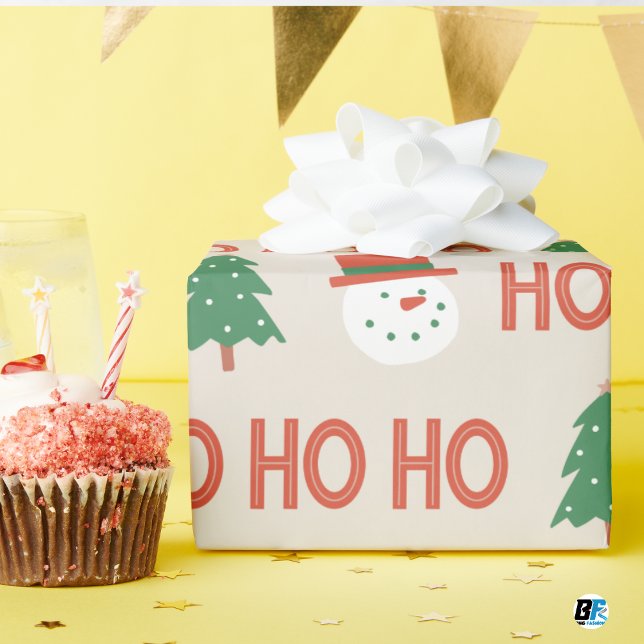 Red Green Cream Playful Modern Snowman Tree X-mas Presentpapper (Skapare uppladdad)