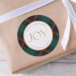Red Grönt Play Tradition Joy Runt Klistermärke<br><div class="desc">Införande av den beslagtagna klisterkvarnen "Pput Tradition Joy Round" med en klassisk röd och grönt,  som omedelbart framkallar julhelgens mysiga och traditionella stämning. Med klisterlapparna får du en trevlig beröring till dina julkortskuvert. Ord Joy trycks i simulerad guld-folie och ditt namn följer dekkurvan i ett elegant läsbart teckensnitt.</div>