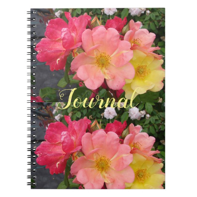 Red Gul ros Flower Blommigt Ro Journal Anteckningsbok (Framsidan)
