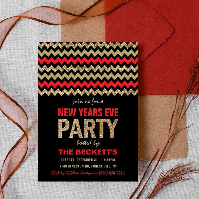 Red & Guld Glitter Chevron New Years Party Inbjudningar (Skapare uppladdad)