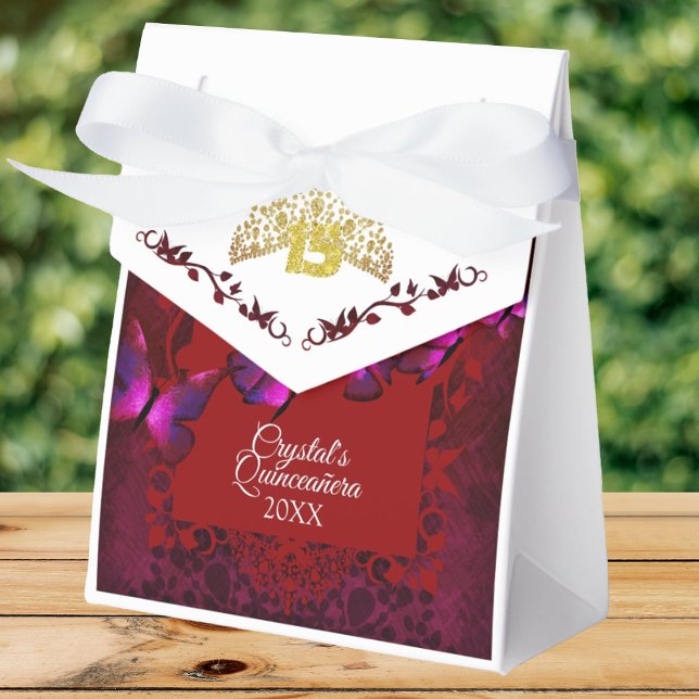 Red, Guld Tiara Butterfly Quinceanera Favor Box Presentaskar (Red Quinceanera gift box, favor box to say thank you. Red decorative border, gold tiara & glitter 15)