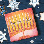 Red Hanukkah Menorah Peace Kärlek Light Script fol Stenunderlägg<br><div class="desc">"Fred, kärlek och ljus." Ett närfoto av en ljus, färglös, röd orange och gult guld artsy-menorah hjälper dig att vaktera helgdag av Hanukkah i stil. Känn julhelgens värme och glädje när du slappna av med din favoritdryck på den här fantastiska, färgstarka Hanukkah-stenen underlägg. Gör en slående uppsättning med fyra underlägg...</div>