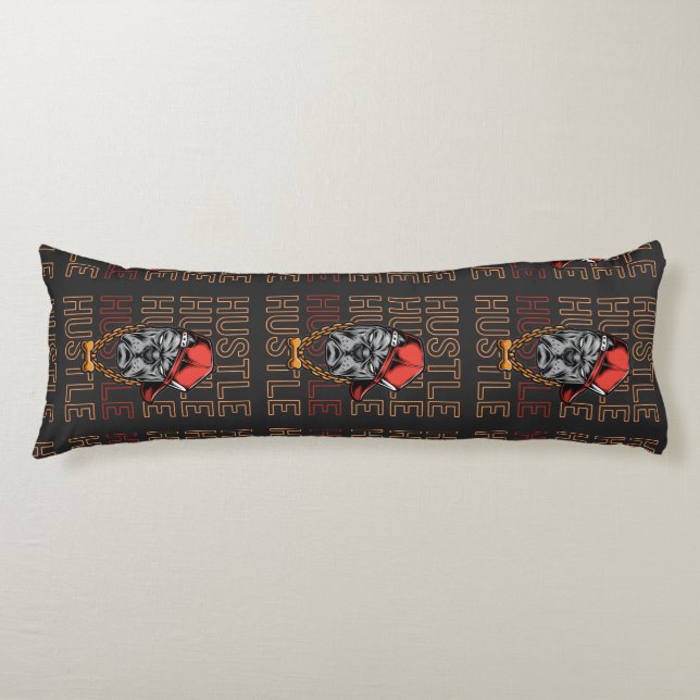  Red Hat Mad Dog Hustle  Kroppskudde (Framsidan)