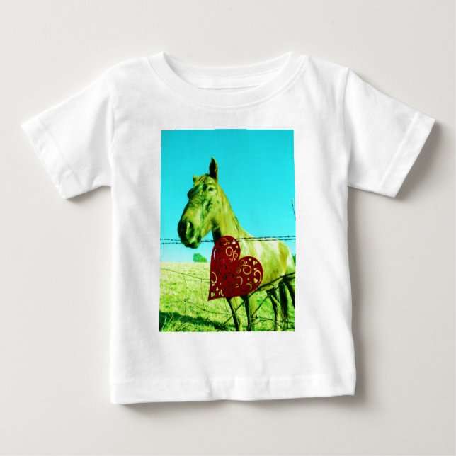 Red Heart and Horse T Shirt (Framsida)