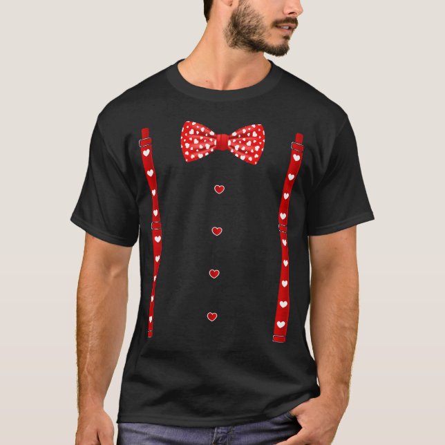 Red Hearts Bow Tie Suspenders Valentines day Costu T Shirt (Framsida)