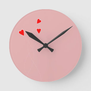 Red Hearts Clock Rund Klocka