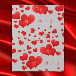 Red Hearts Ofinity Initialer Monogram på grått | Fleecefilt