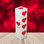 Red Hearts on White - Personlig Valentine Day Presentask För Vinflaska<br><div class="desc">Red Hearts on White - Personlig Valentine Day Vin Box,  med båda namn personliger. Klicka på bilden om du vill anpassa den snabbt och enkelt. 30 dagars återbetalningsgaranti. Red Hearts on White - Personlig Valentine Day vin box,  skapat av artist RjFxx *Alla höger reserverade. #ZazzleMade</div>