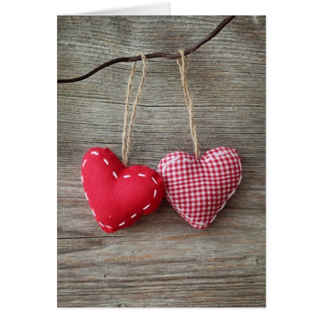 Red Hearts on Wooden Bord 2 Hälsningskort (Framsidan)