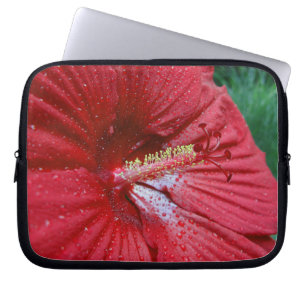 Red Hibiscus med regndroppar Laptop Sleeve