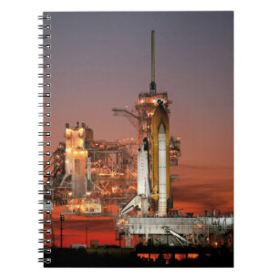 Red Himlar for Space Shuttle Atlantis Launch Anteckningsbok