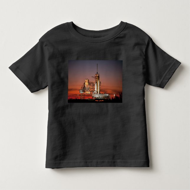Red Himlar for Space Shuttle Atlantis Launch T Shirt (Framsida)