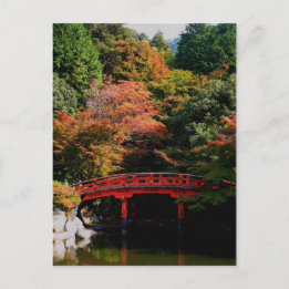 Red Japanska Bridge på hösten Vykort