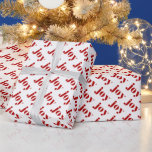 Red JOY Bold Typography Mönster Modern jul Presentpapper<br><div class="desc">Lägg till en festlig accent i dina helgdag med anpassadet  som omsluter julen. De har "JOY" från ord i fet röd typografi. Anpassa genom att lägga till information. Den här helgdag i anpassningsbarna som slår in  är perfekt för dina julklappar. Matchande objekt är tillgängliga.</div>