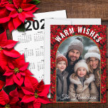 Red jul Poinsettia Anpassningsbar Photo Calendar Julkort<br><div class="desc">Vibranta röda prickar är den feminala symbolen för helgdag cheer och firande. Oavsett om du är tittar att lägga till en aning av festlighet eller en perfekt perfekt helgdag i öga, är det här valet. Det idealiska jultemat, de livfulla och djupa gröntarna i löven gör det möjligt att kombinera färg...</div>