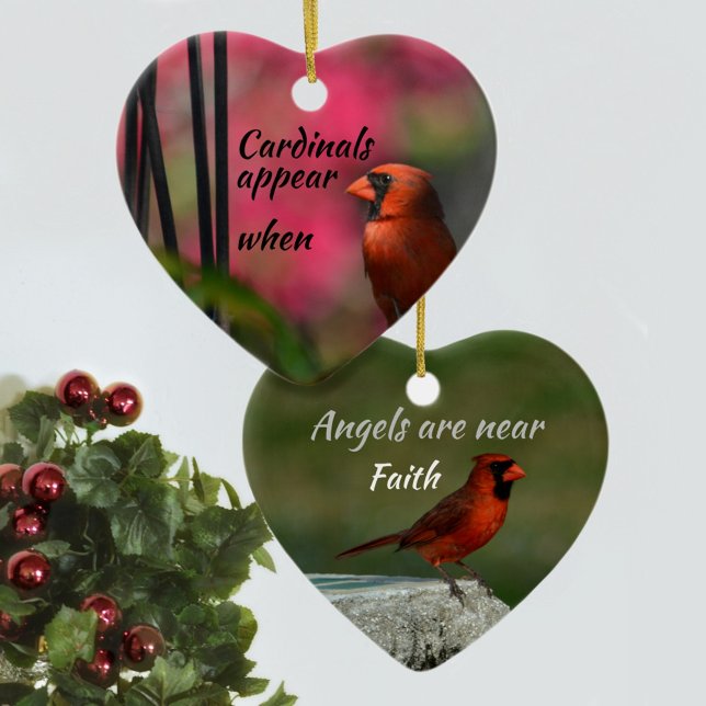 Red Kardinal Ceramic Memorial Heart Ornament (Skapare uppladdad)