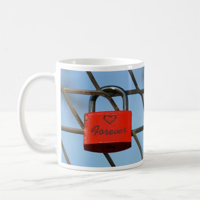 Red Kärlek Lock Padlock med hjärta på stängsel Kaffemugg (Vänster)