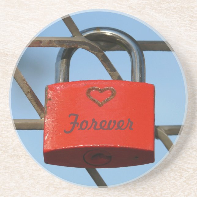 Red Kärlek Lock with Heart on Fence, "Forever" Underlägg Sandsten (Framsidan)