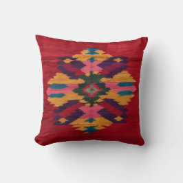 Red Kilim Matta Pillow: A Rik Blend of History Kudde