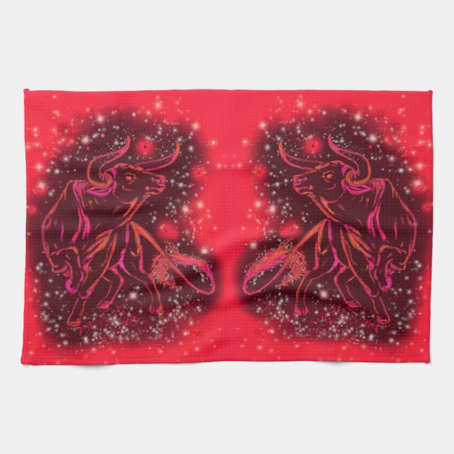 Red Kitchen Towel Bulls som går på Starry Natt Kökshandduk (Horisontell)