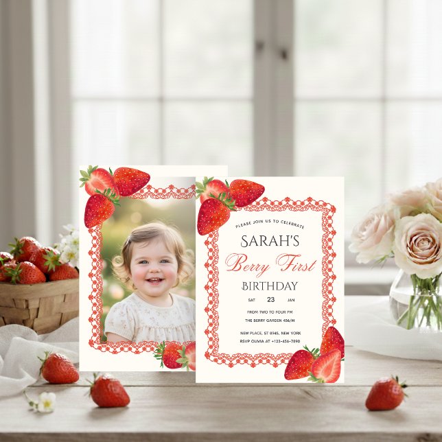 Red Lace Berry First Birthday Photo Invitation (Skapare uppladdad)