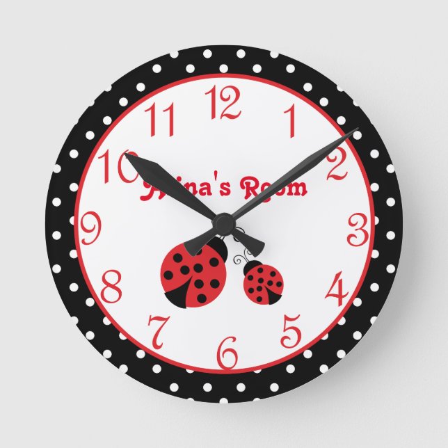 Red Ladybug Polka Dot Nursery Girls Wall Clock Rund Klocka (Framsida)