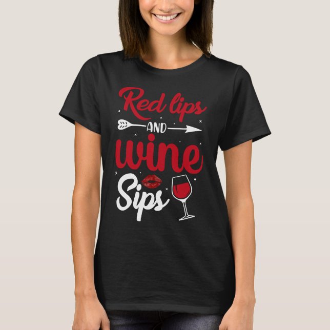 Red Läppar och Vin Sips T Shirt (Framsida)