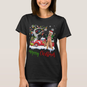Red Lastbil God jul Träd Airedale Terrier Pa T Shirt