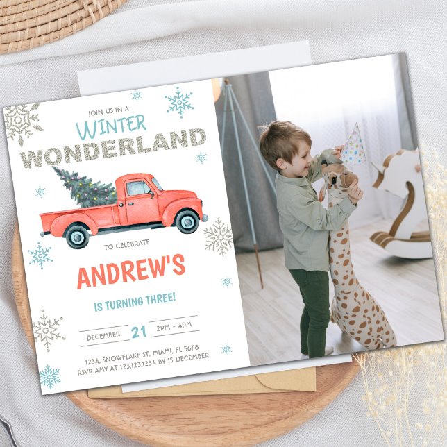 Red Lastbil Wonderland Birthday Bjud med foto Inbjudningar (Red Truck Wonderland Birthday Invitations w photo)