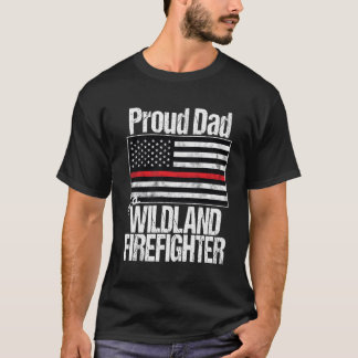 Red Line Flagga Proud Pappa i en Wildland Firefigh T Shirt