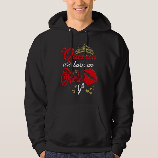 Red Lip Print Queens are Born on September 9th Vir Hoodie (Framsida)