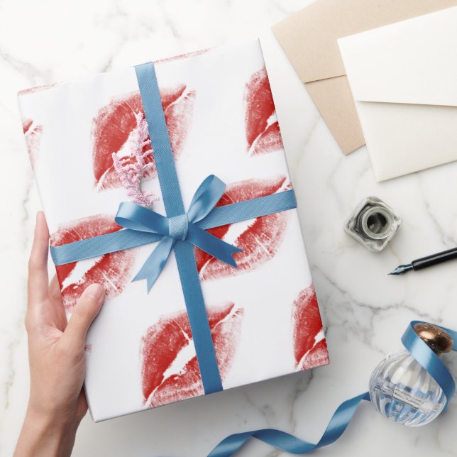 Red Lipstick Kiss on White Presentpapper (Gifting)