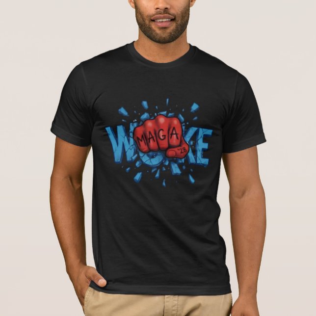RED MAGA 28 FIST PUNCHES THROUGH WOKE T SHIRT (Framsida)