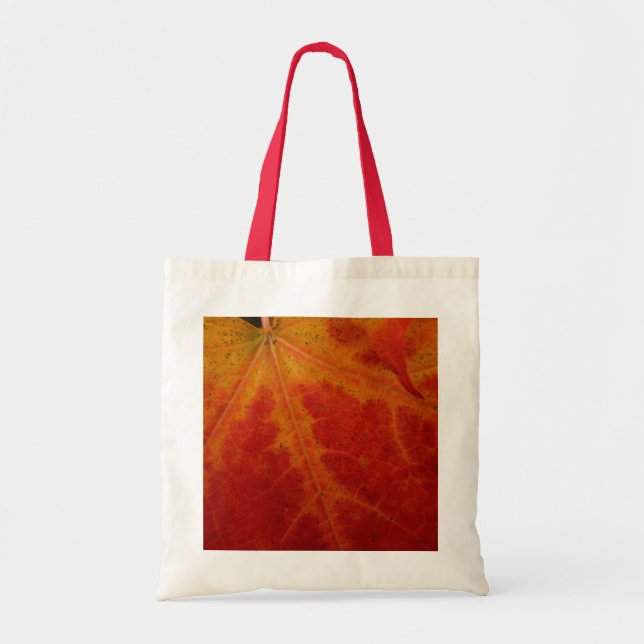Red Maple Abstrakt Löv - höstfoto Tygkasse (Framsidan)