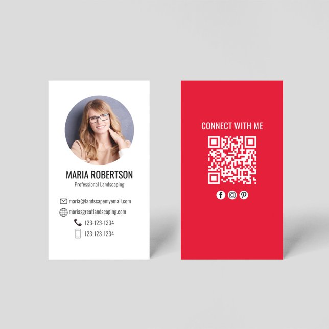 Red Modern Business Photo QR Code Visitkort (Modern photo business card template with a scannable QR Code.)