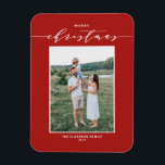 Red Modern Mix Typography God jul Photo Magnet<br><div class="desc">God jul! Skicka önskemål till familj och vänner med anpassadet till dagens julmagnet. Den har ett skript för elegant och enkel typografi. Anpassa det här fotojulkortet genom att lägga till namn och ett foto. Denna röda julmagnet finns på andra djur och färg.</div>